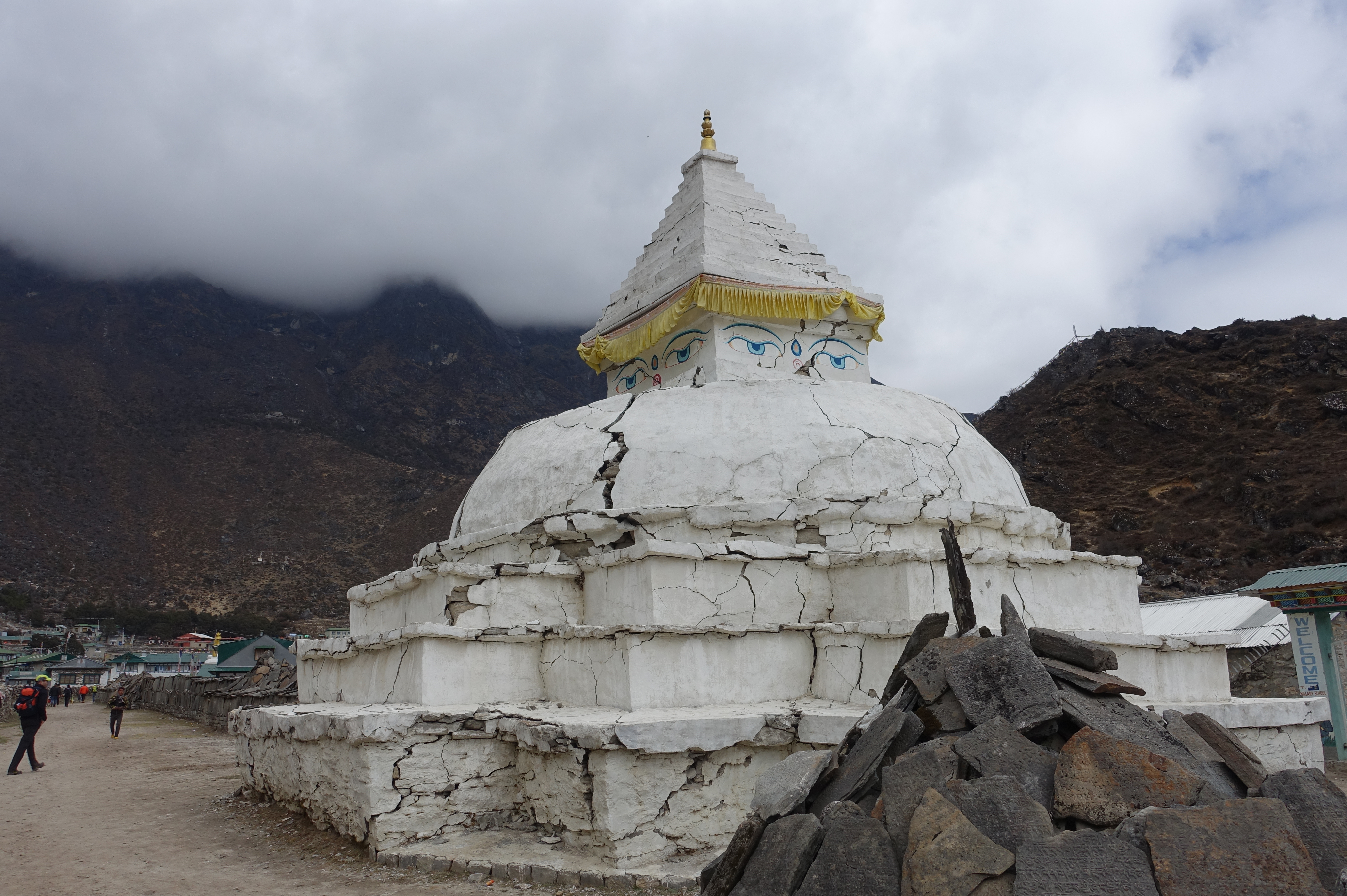 Chorten @ Khumjun